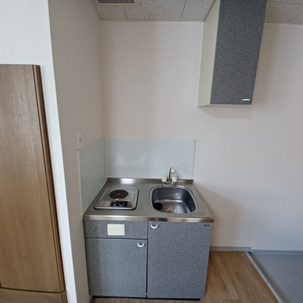 キッチン　経済的で安全性もあるオール電化です♪