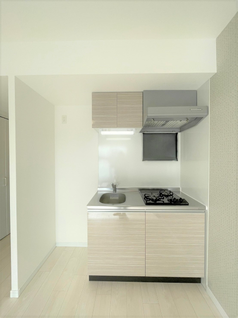 キッチン　＊新築につき同物件の別室の写真です。