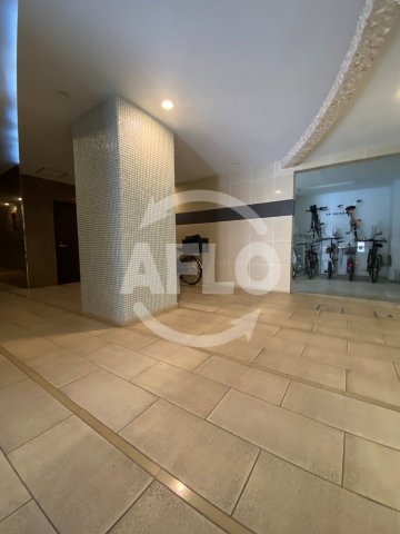 ロビー　セレニテ本町ROJI02　ロビー