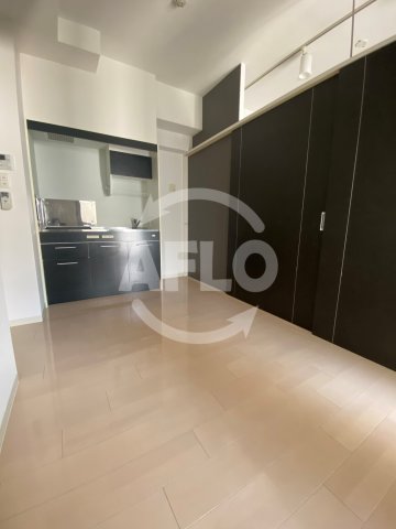 居室・リビング　セレニテ本町ROJI02　室内