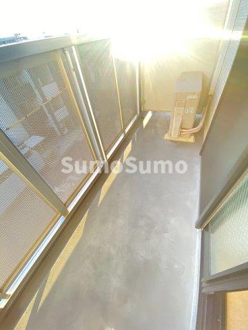 バルコニー　バルコニーがあります