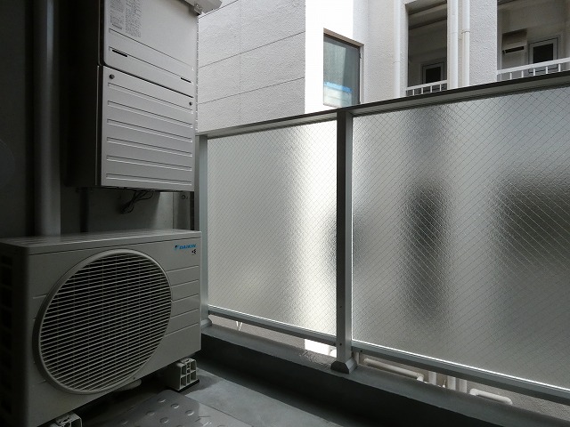 バルコニー　バルコニー