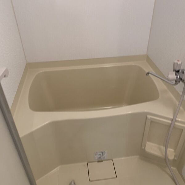 バス・シャワールーム　きれいなお風呂で快適バスタイム♪