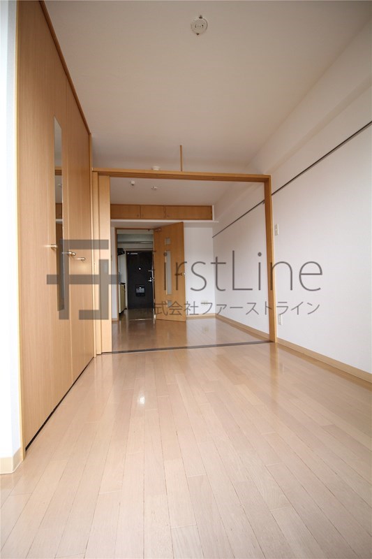 居室・リビング　別号室参考写真