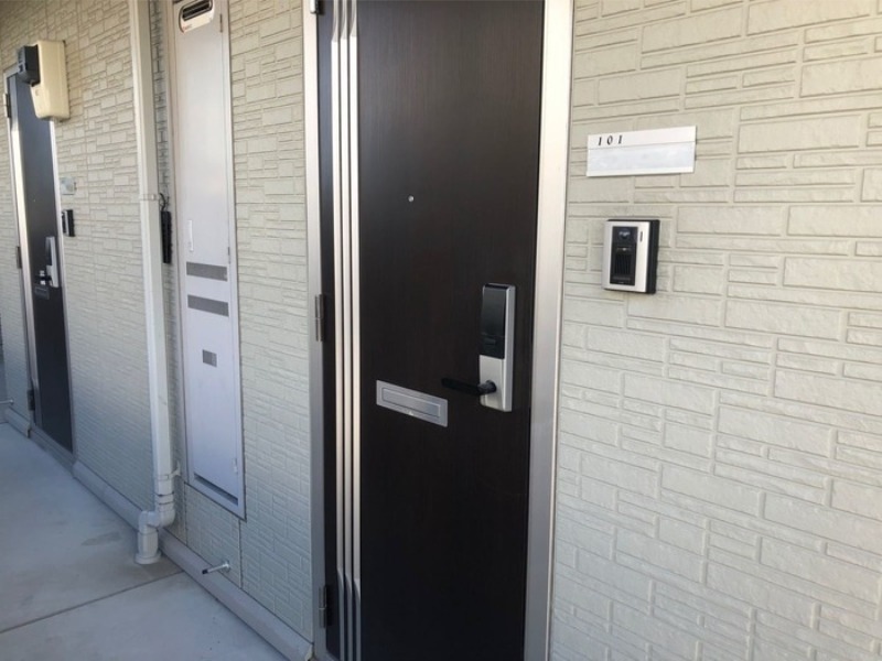 玄関　図面と現状に相違がある場合には現状を優先