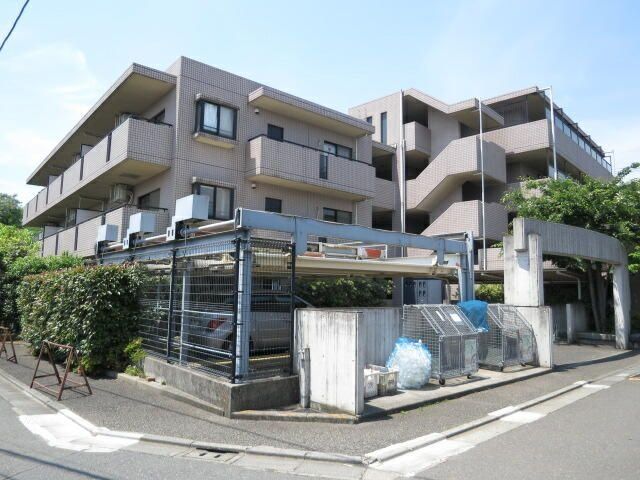 建物外観　★南向き日当たり良好★