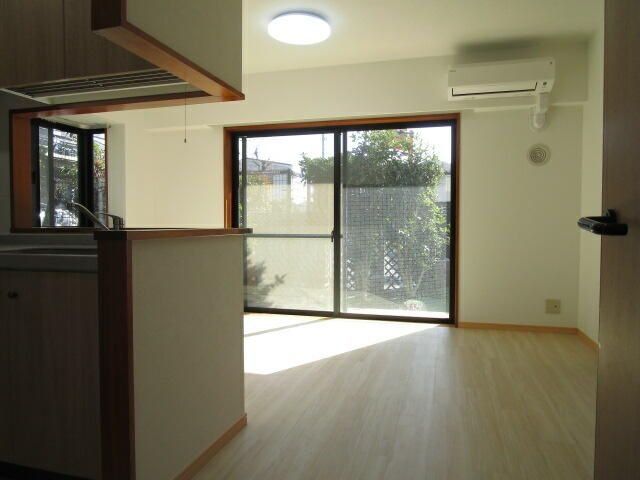 居室・リビング　★システムキッチン３口★