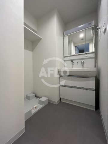 洗面設備　セイワパレス新大阪　洗面台