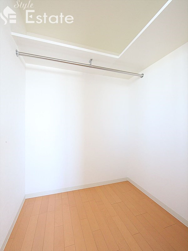 収納　ウォークインクローゼット