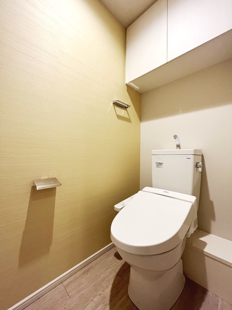 トイレ　※写真は同タイプ住戸です。