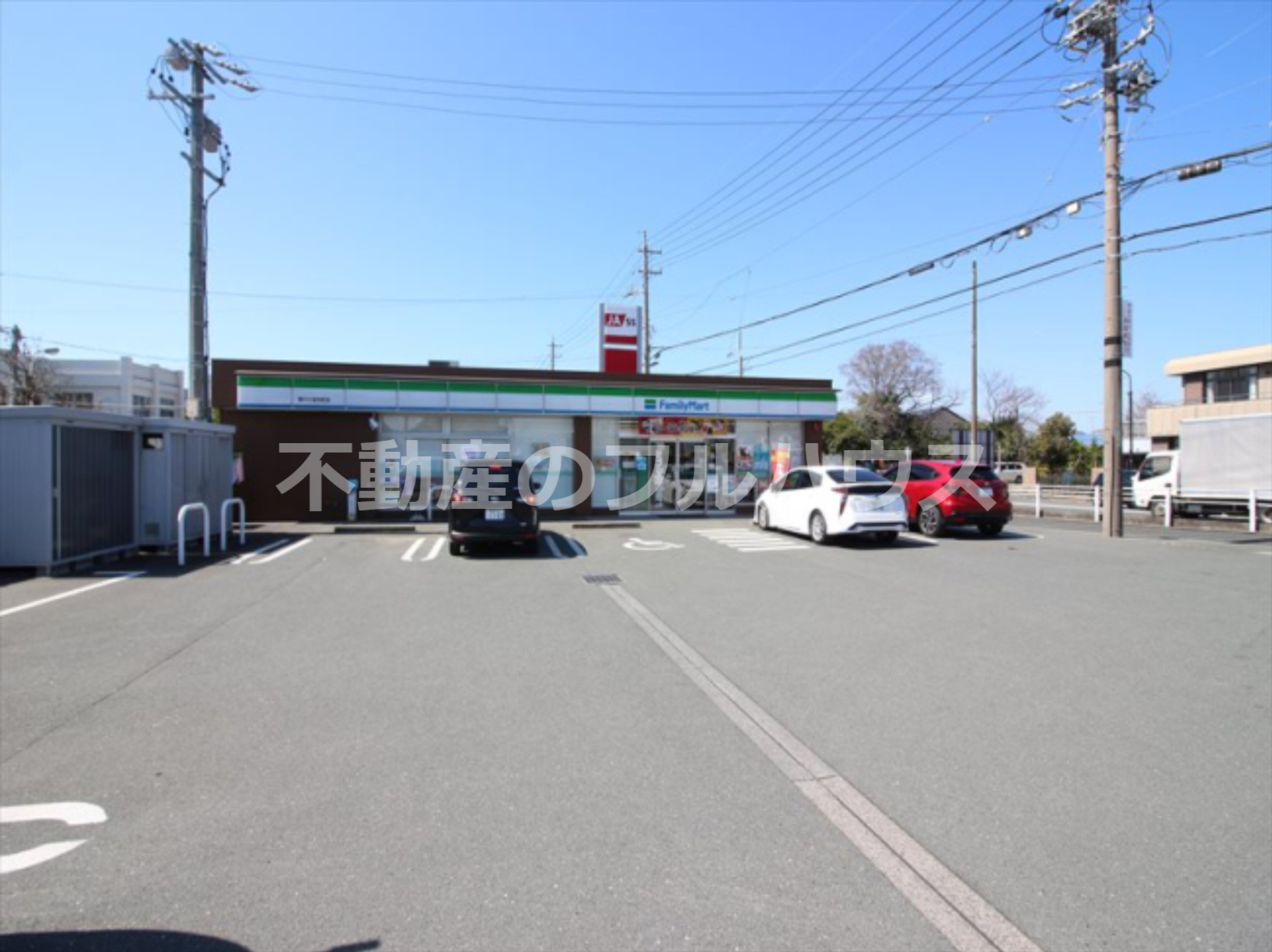 コンビニ　ファミリーマート 豊川小坂井町店（コンビニ）まで1021m