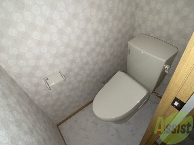 トイレ　トイレにはもちろんウォシュレットが設置済み
