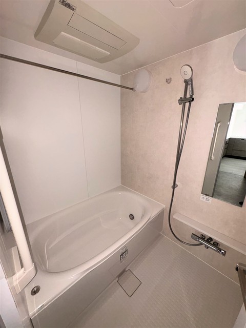 バス・シャワールーム　バス