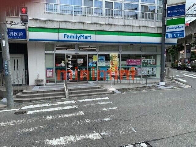 コンビニ　ファミリーマート茨木竹橋町店（コンビニ）まで40m