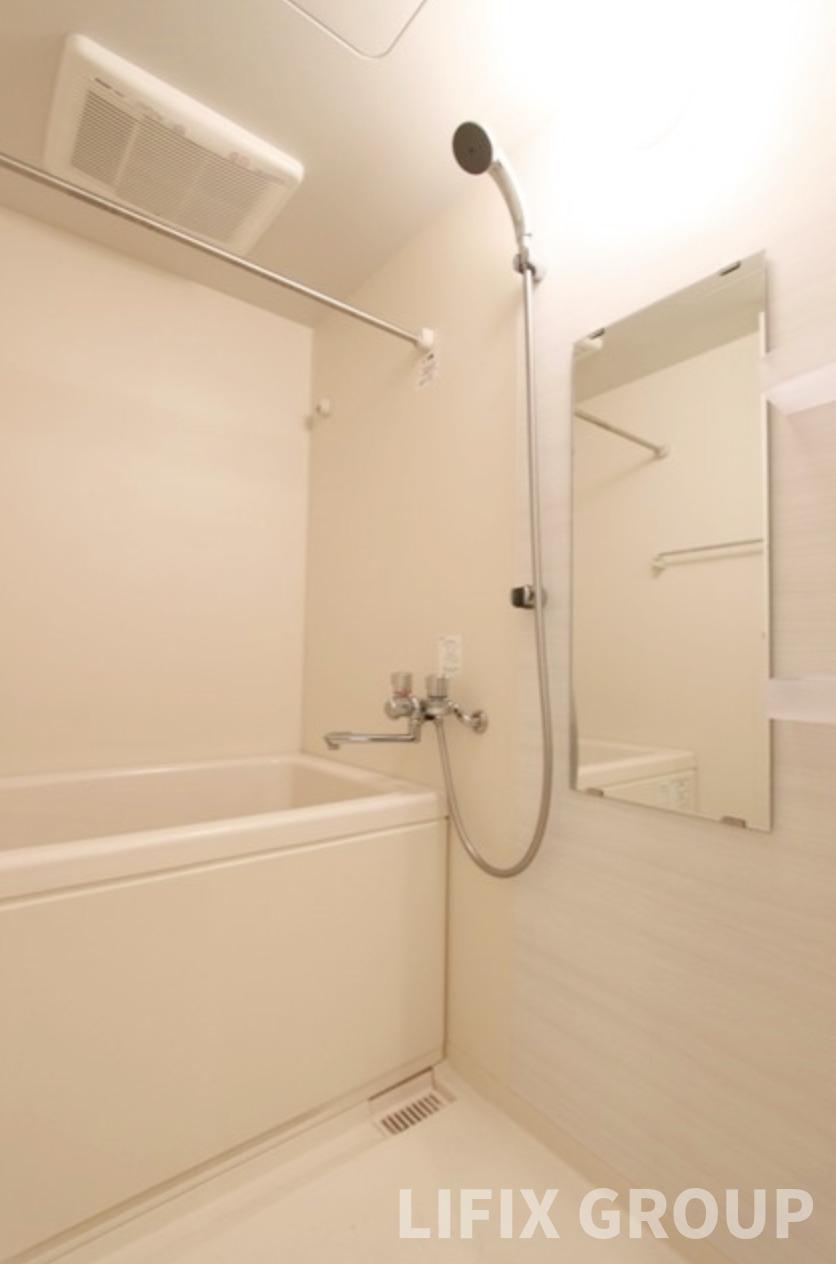 バス・シャワールーム　風呂