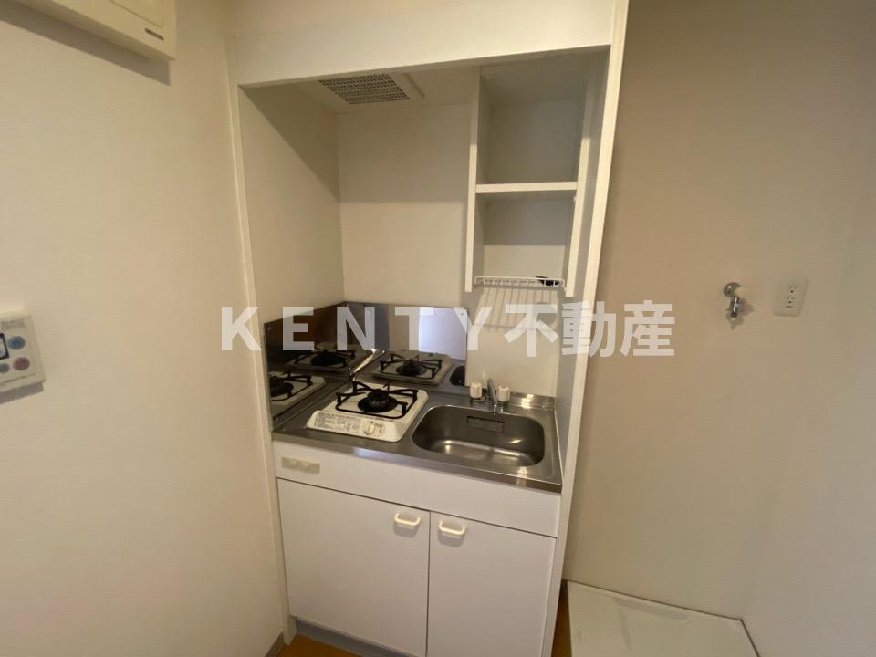 キッチン　コンパクトなキッチンで掃除もラクラク