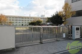 小学校　明石市立朝霧小学校（小学校）まで851m