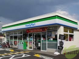 コンビニ　ファミリーマート有瀬店（コンビニ）まで502m