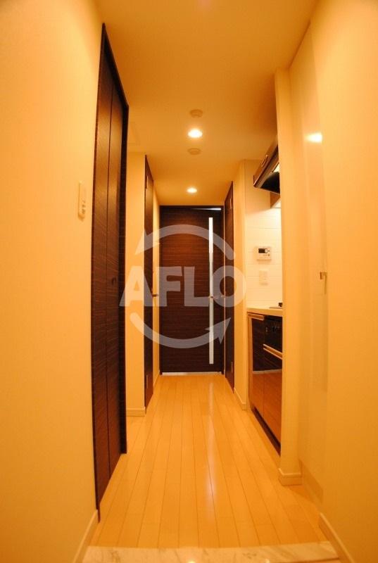 玄関　アドバンス心斎橋グランガーデン　玄関