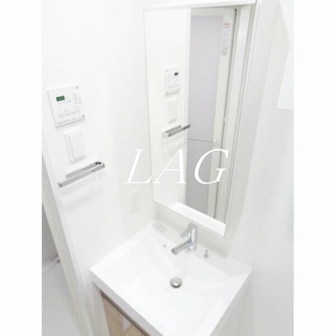 洗面設備　独立洗面台です。
