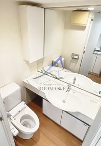 洗面設備　洗面台です。