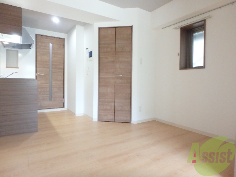 居室・リビング　６．８帖のＤＫです。広々としてきれいですね。