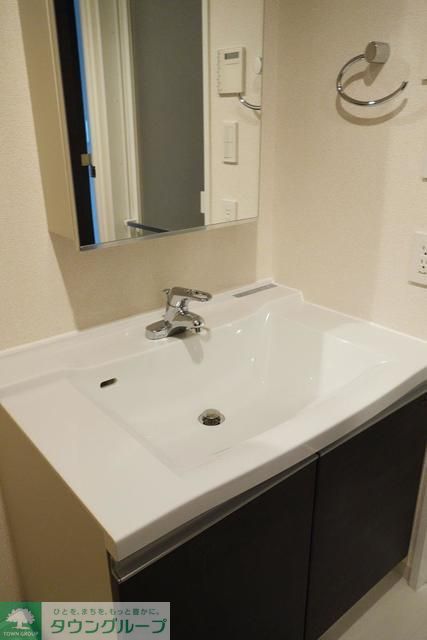 洗面設備　※写真は同タイプ住戸です。