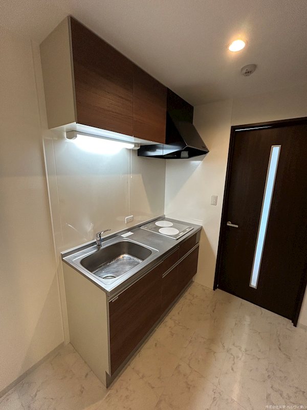 キッチン　※同タイプ別号室の参考写真です