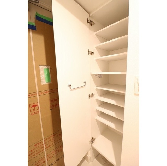 玄関　【女性のお一人暮らしでも安心のセキュリティ♪】