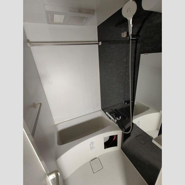 バス・シャワールーム　きれいなお風呂です