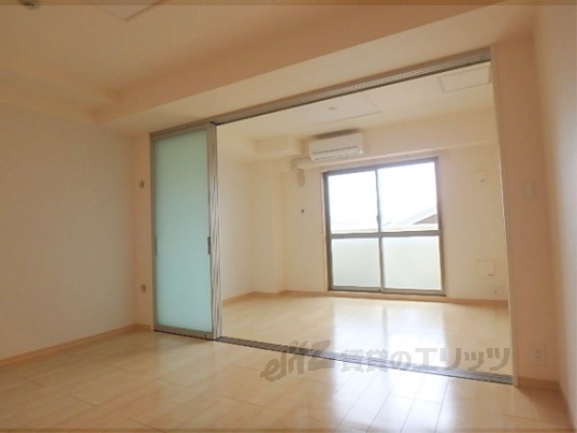 居室・リビング　洋室