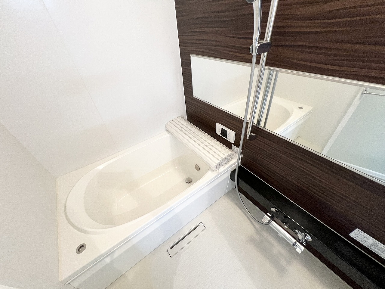 バス・シャワールーム　※反転タイプ2階の写真です