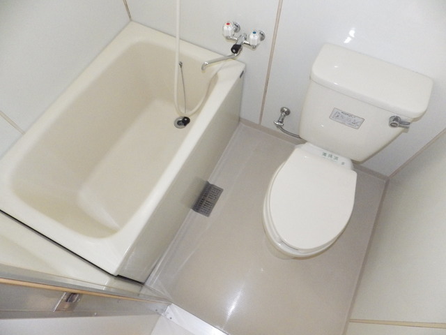 バス・シャワールーム　別号室