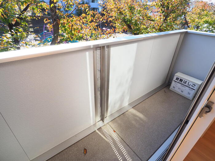 バルコニー　バルコニー