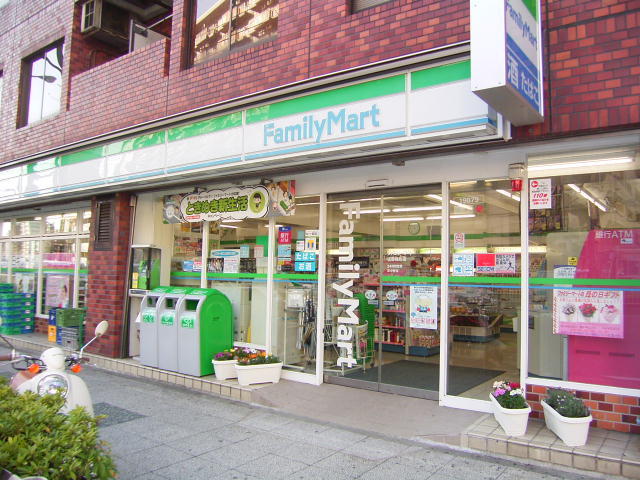 コンビニ　ファミリーマート横浜楠町店（コンビニ）まで199m