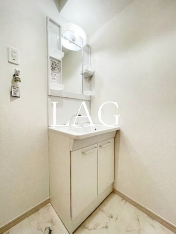 洗面設備　洗面台です。