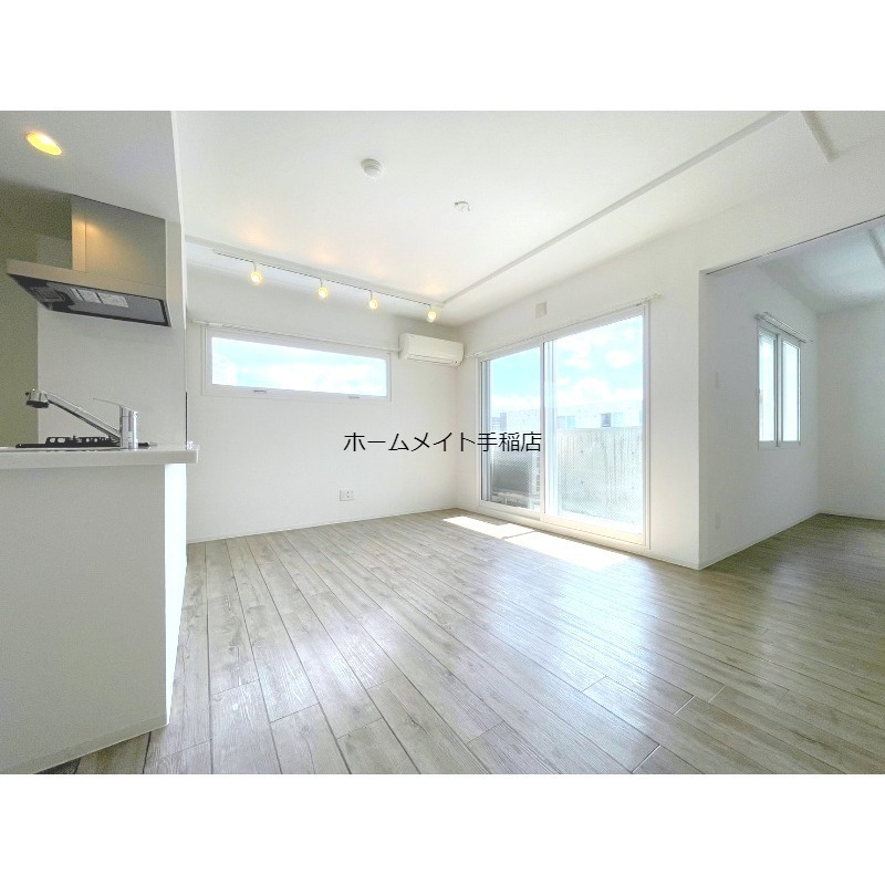 居室・リビング　明るいリビング♪