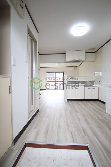 玄関　シンプルで使いやすい玄関です