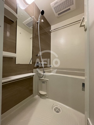 バス・シャワールーム　リヴェント難波ウエスト　浴室