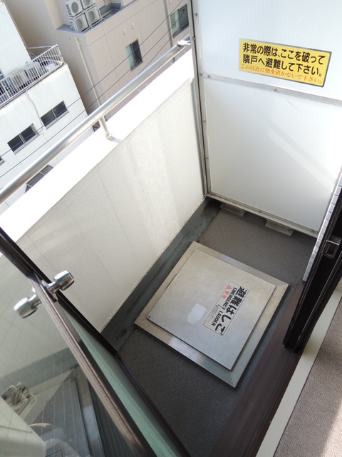 バルコニー　バルコニー