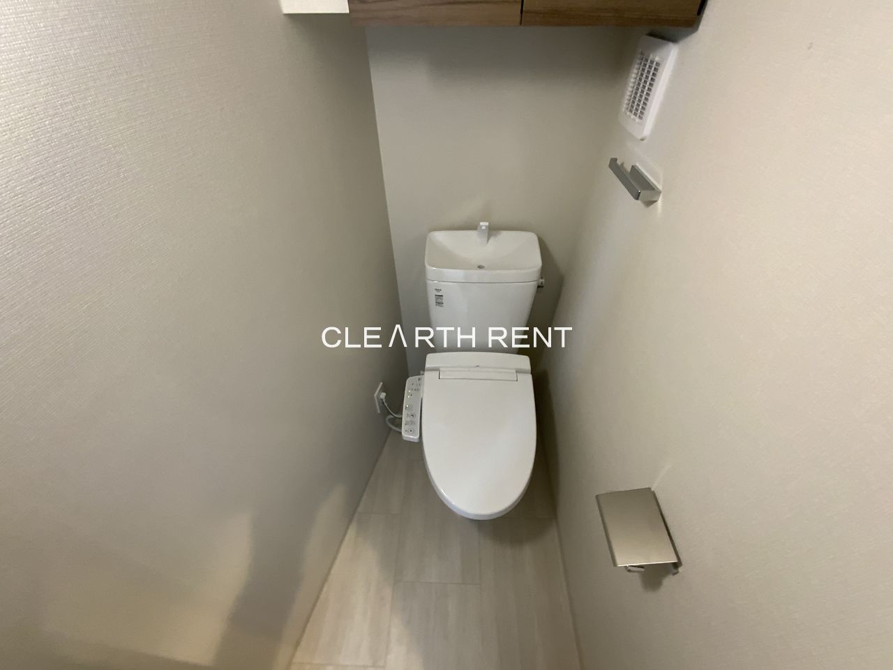 トイレ　清潔感あるシャワートイレ