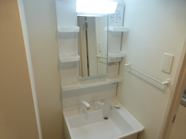 洗面設備　人気設備、シャンプードレッサー