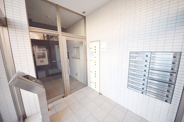 エントランス　★お問い合わせはタウンハウジング聖蹟桜ヶ丘店まで★