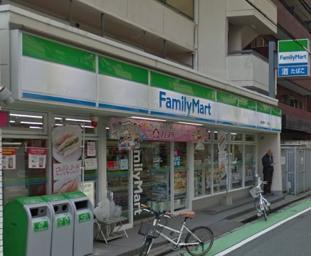 コンビニ　ファミリーマート福岡薬院二丁目店（コンビニ）まで513m