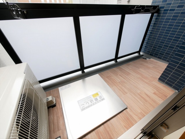 バルコニー　お洗濯にも便利なバルコニー付き