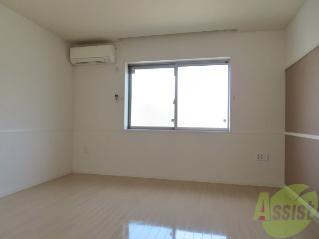 その他部屋・スペース　こちらは洋室を撮影しました。寝室にしましょう。