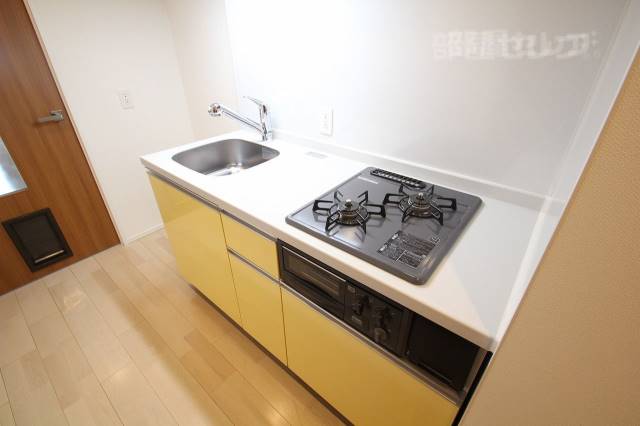 キッチン　ディスポーザー付きのシステムキッチンです。