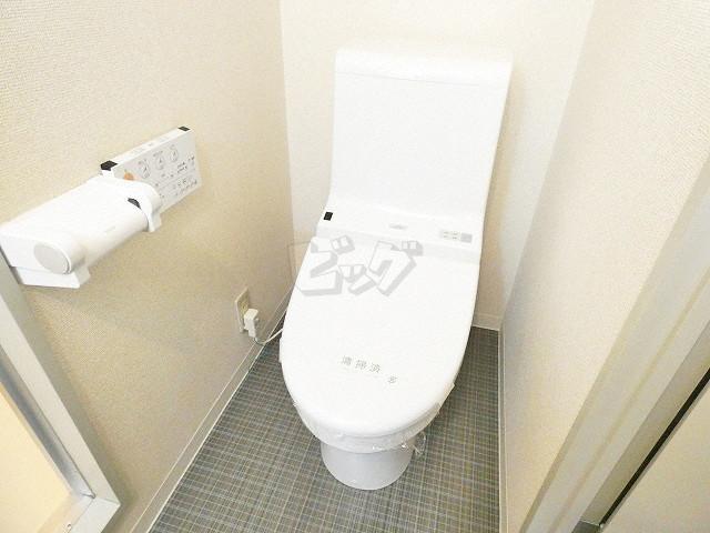 トイレ　※他号室の写真になります。雰囲気のご参考にどうぞ♪