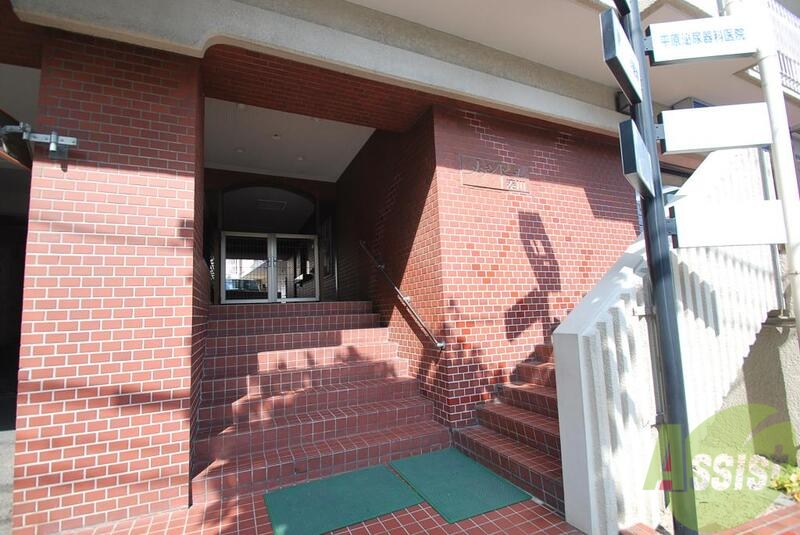 エントランス　煉瓦造りのエントランス