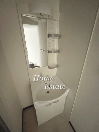 洗面設備　同仕様